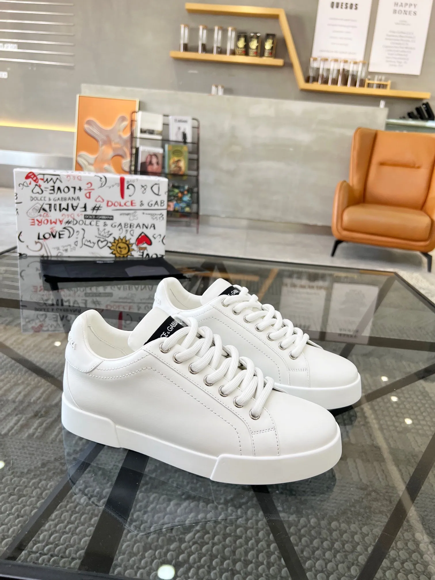 Men's shoes 360 yuan🏮🏮2023 new Dolce & Gabbana/top original single DG heavy industry series, imported original waterproof canvas, contrasting color design is super beautiful, exquisite and luxurious, super A level! Compared with the genuine product at the counter, the version is no worse at all! size：38-46
